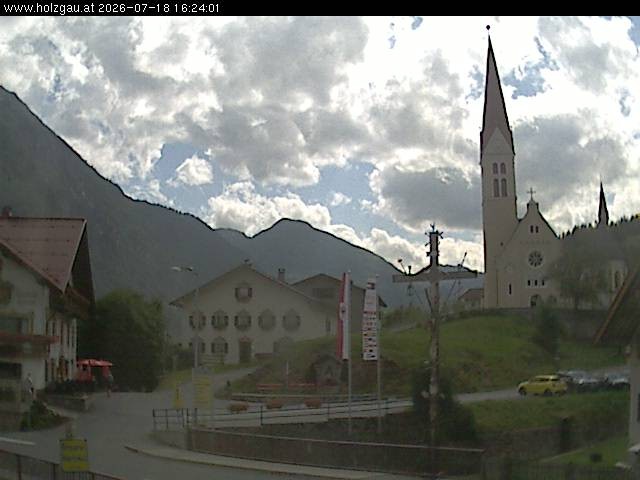 Archiv Foto Webcam Holzgau: Kirche
