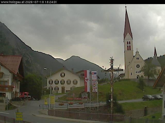 Archiv Foto Webcam Holzgau: Kirche