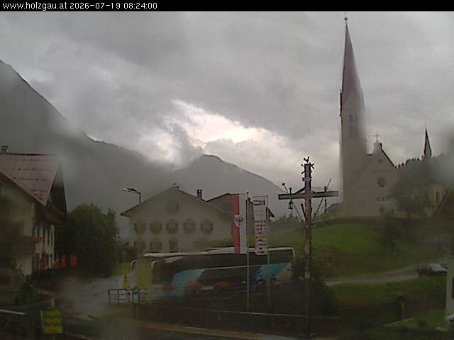 Archiv Foto Webcam Holzgau: Kirche