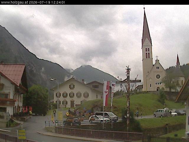 Archiv Foto Webcam Holzgau: Kirche