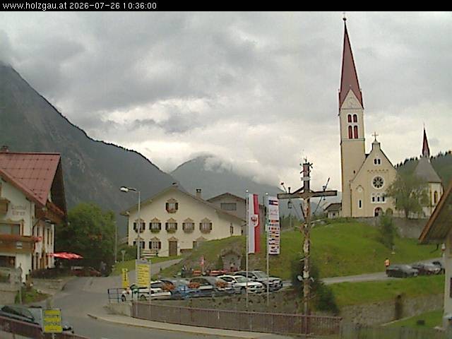 Archiv Foto Webcam Holzgau: Kirche
