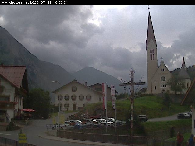 Archiv Foto Webcam Holzgau: Kirche