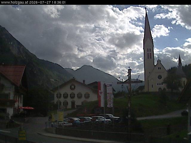 Archiv Foto Webcam Holzgau: Kirche