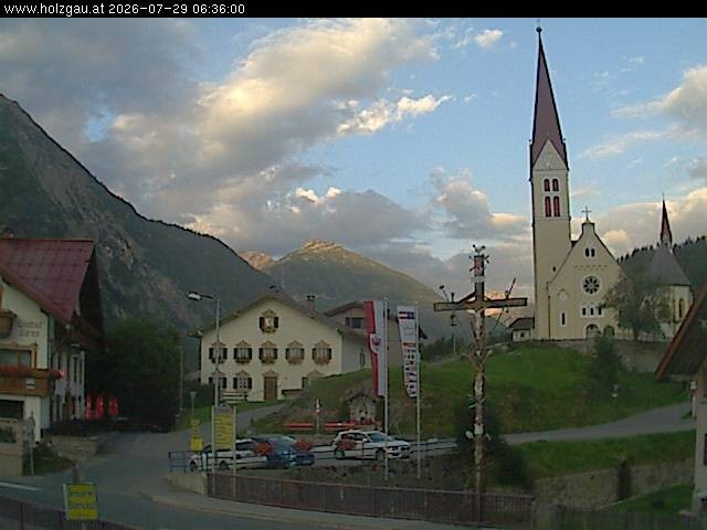 Archiv Foto Webcam Holzgau: Kirche