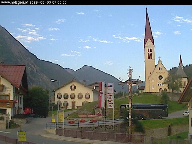 Archiv Foto Webcam Holzgau: Kirche