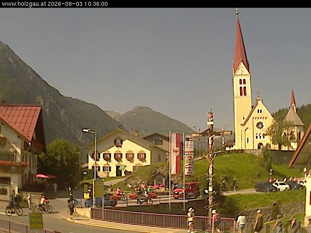Archiv Foto Webcam Holzgau: Kirche