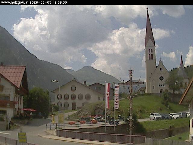 Archiv Foto Webcam Holzgau: Kirche