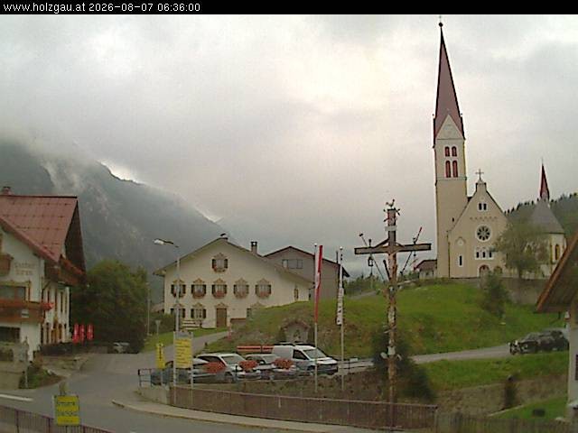 Archiv Foto Webcam Holzgau: Kirche