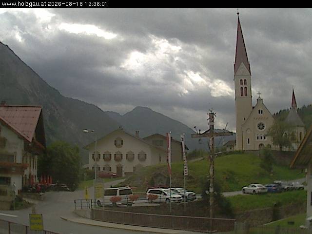 Archiv Foto Webcam Holzgau: Kirche