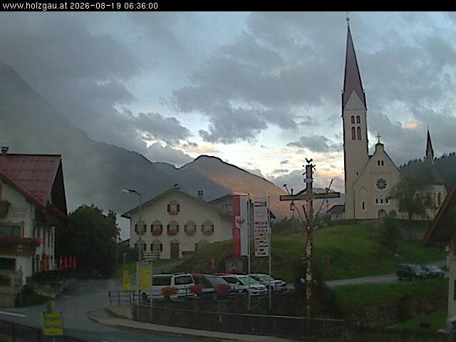 Archiv Foto Webcam Holzgau: Kirche