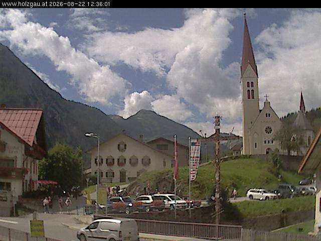 Archiv Foto Webcam Holzgau: Kirche