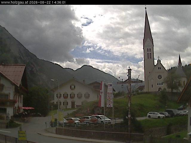 Archiv Foto Webcam Holzgau: Kirche