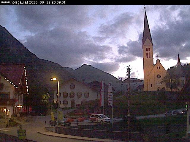 Archiv Foto Webcam Holzgau: Kirche
