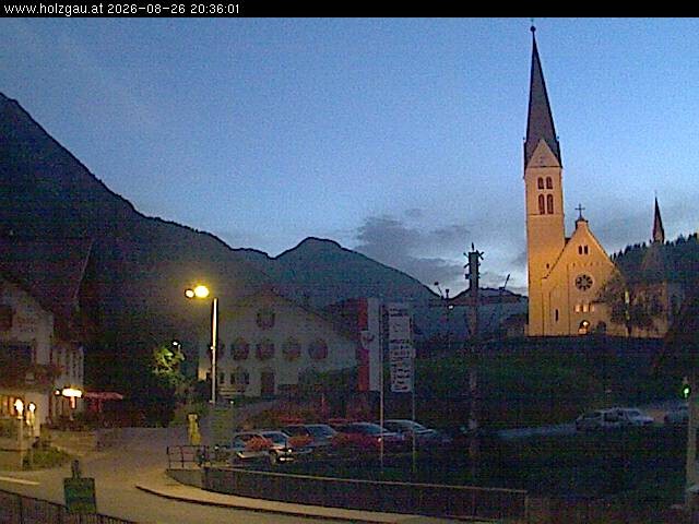 Archived image Webcam Holzgau center: Church