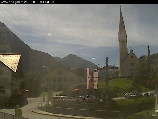 Archived image Webcam Holzgau center: Church