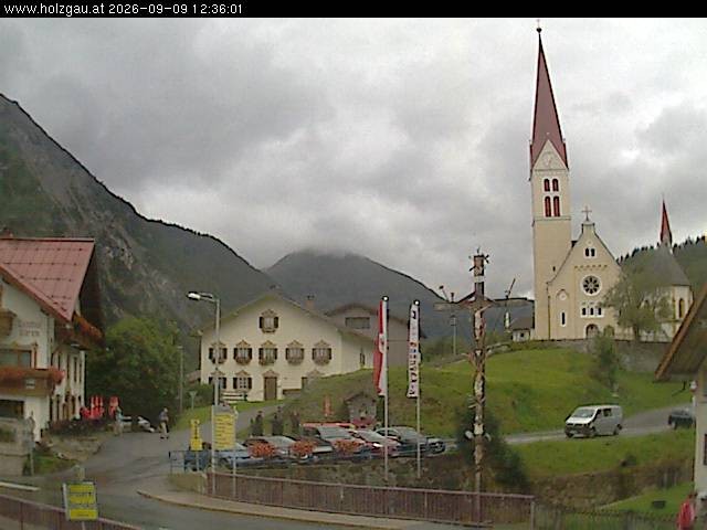 Archiv Foto Webcam Holzgau: Kirche
