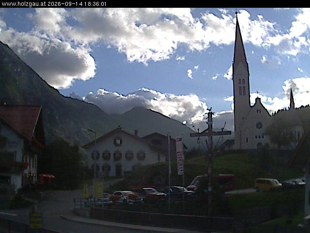 Archiv Foto Webcam Holzgau: Kirche