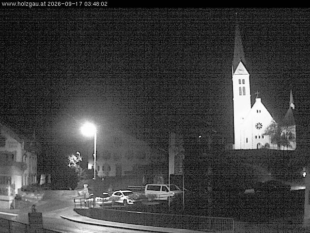 Archived image Webcam Holzgau center: Church