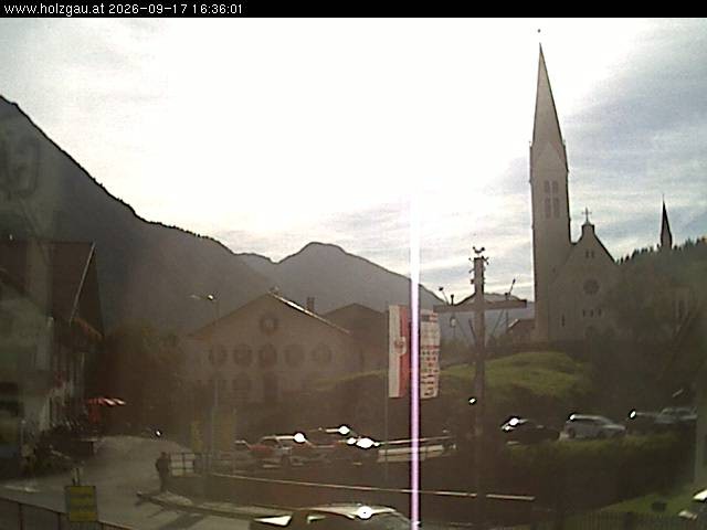Archived image Webcam Holzgau center: Church