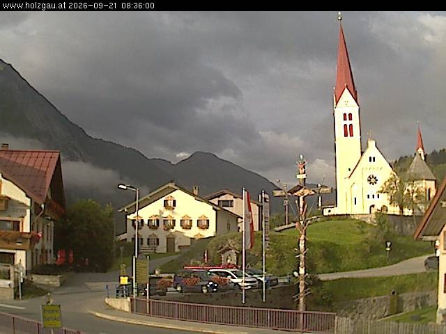 Archiv Foto Webcam Holzgau: Kirche