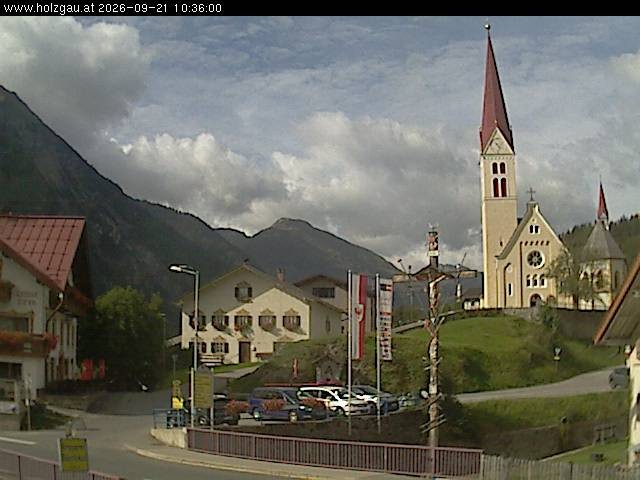 Archiv Foto Webcam Holzgau: Kirche