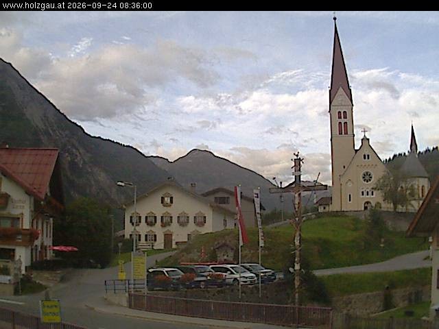 Archiv Foto Webcam Holzgau: Kirche