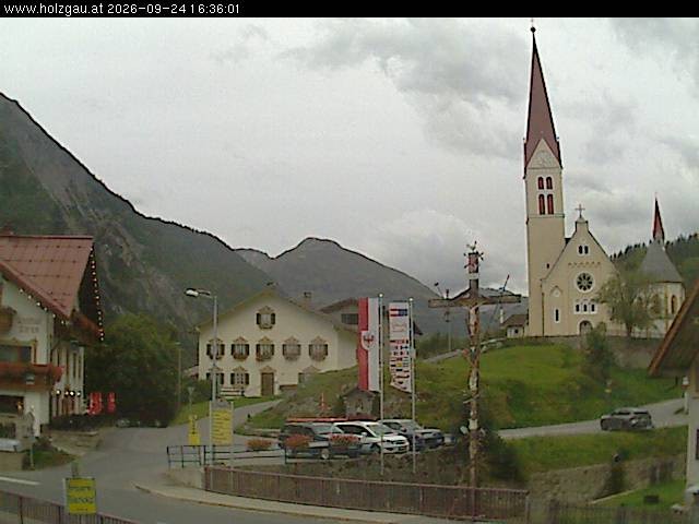 Archiv Foto Webcam Holzgau: Kirche
