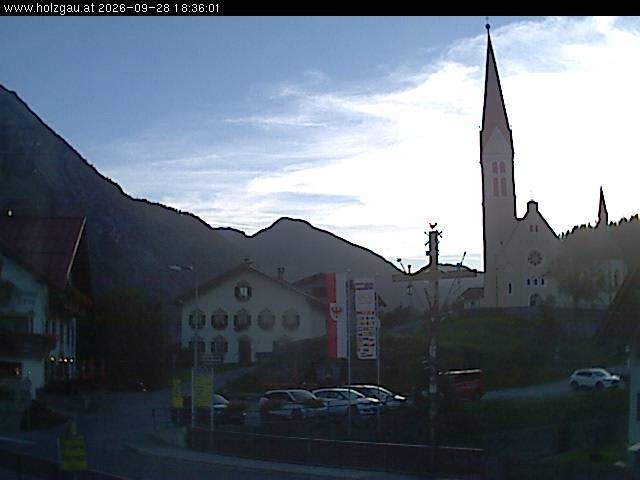 Archived image Webcam Holzgau center: Church