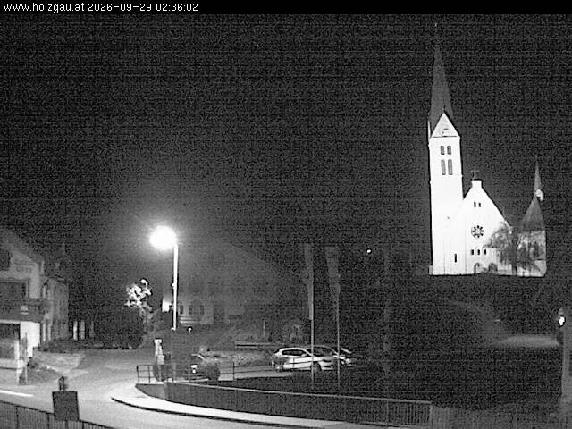 Archived image Webcam Holzgau center: Church