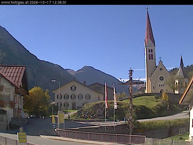 Archiv Foto Webcam Holzgau: Kirche