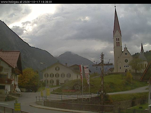 Archiv Foto Webcam Holzgau: Kirche