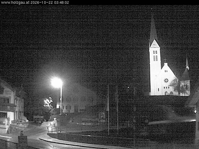 Archived image Webcam Holzgau center: Church