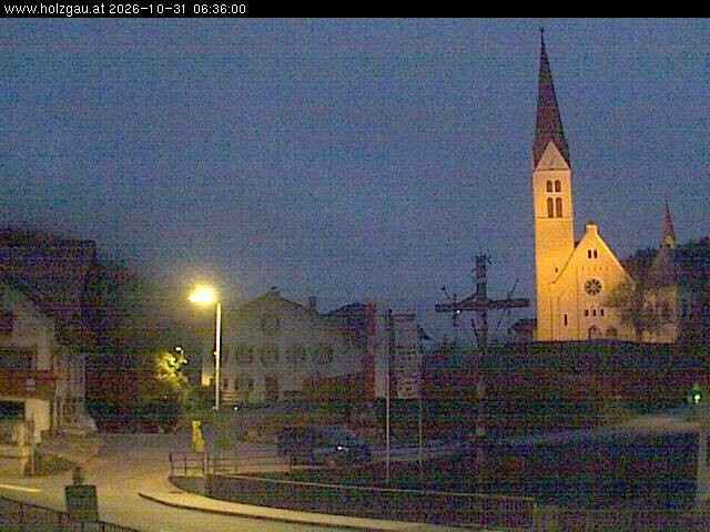 Archived image Webcam Holzgau center: Church