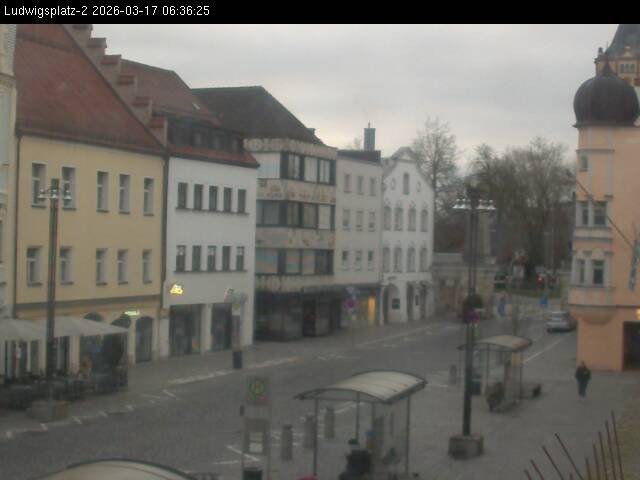 Archiv Foto Webcam Straubing Ludwigsplatz - Blick nach Osten