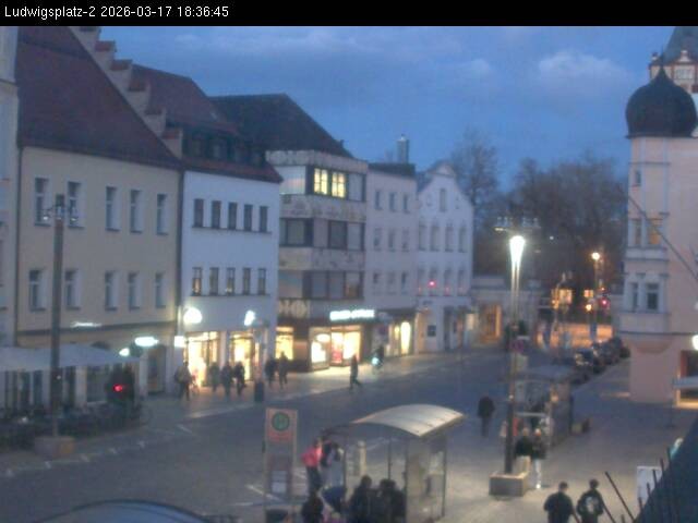 Archiv Foto Webcam Straubing Ludwigsplatz - Blick nach Osten
