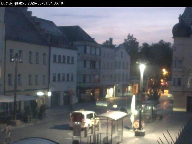 Archived image Webcam Ludwigsplatz Straubing - Eastern View
