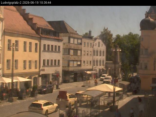 Archived image Webcam Ludwigsplatz Straubing - Eastern View