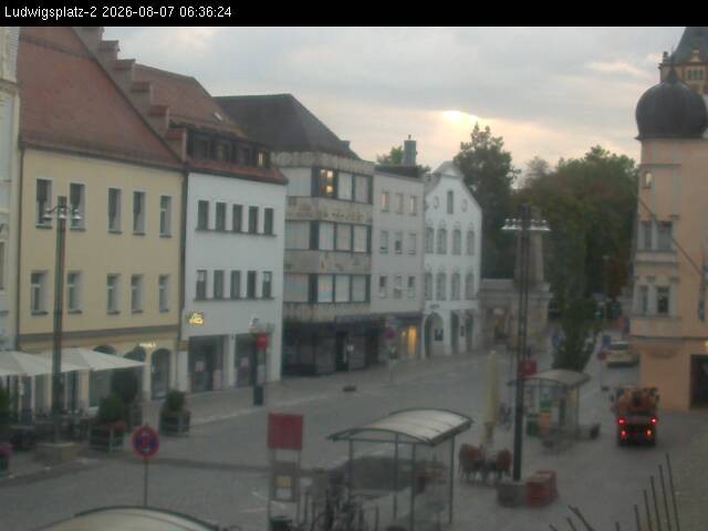 Archiv Foto Webcam Straubing Ludwigsplatz - Blick nach Osten
