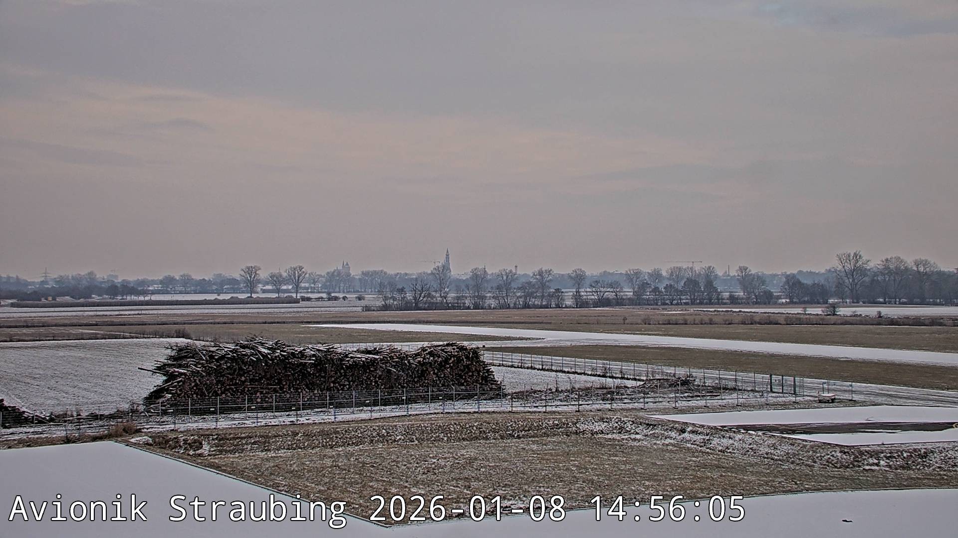 Archived image Webcam Airport Straubing