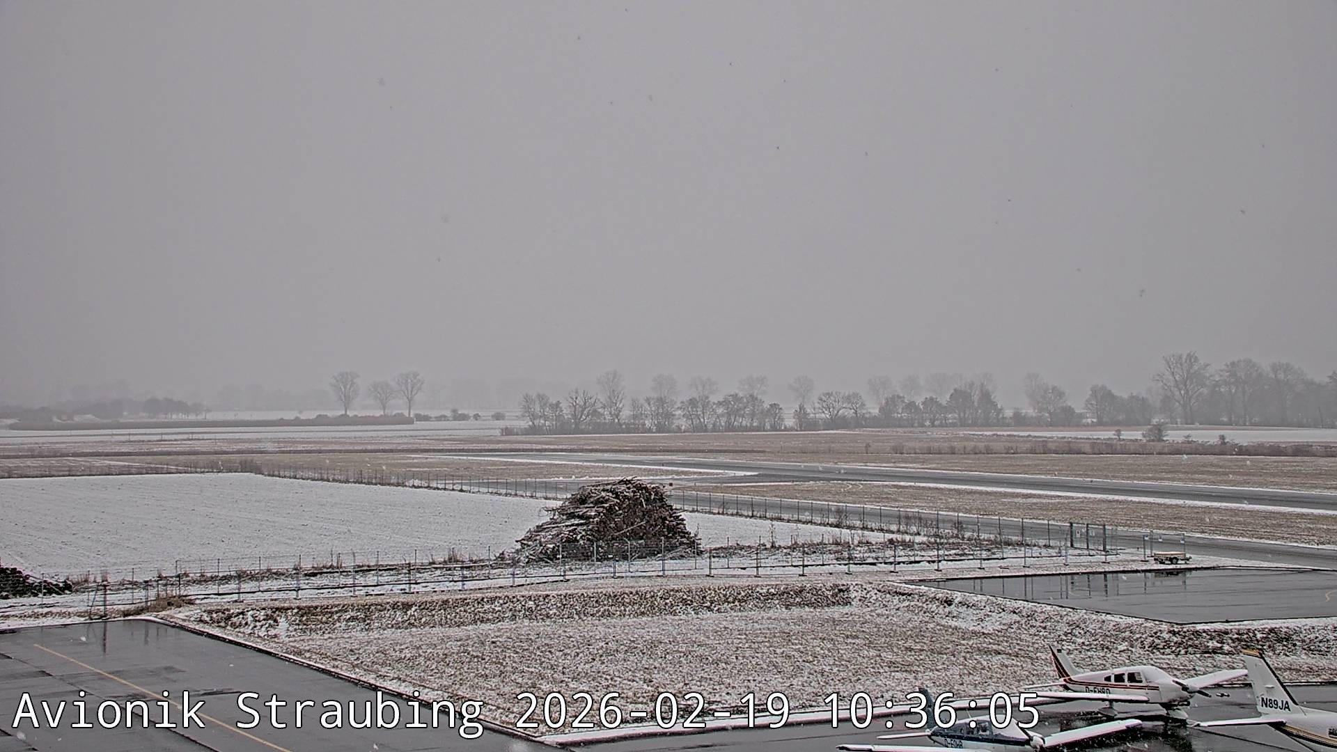 Archiv Foto Webcam Flugplatz Straubing