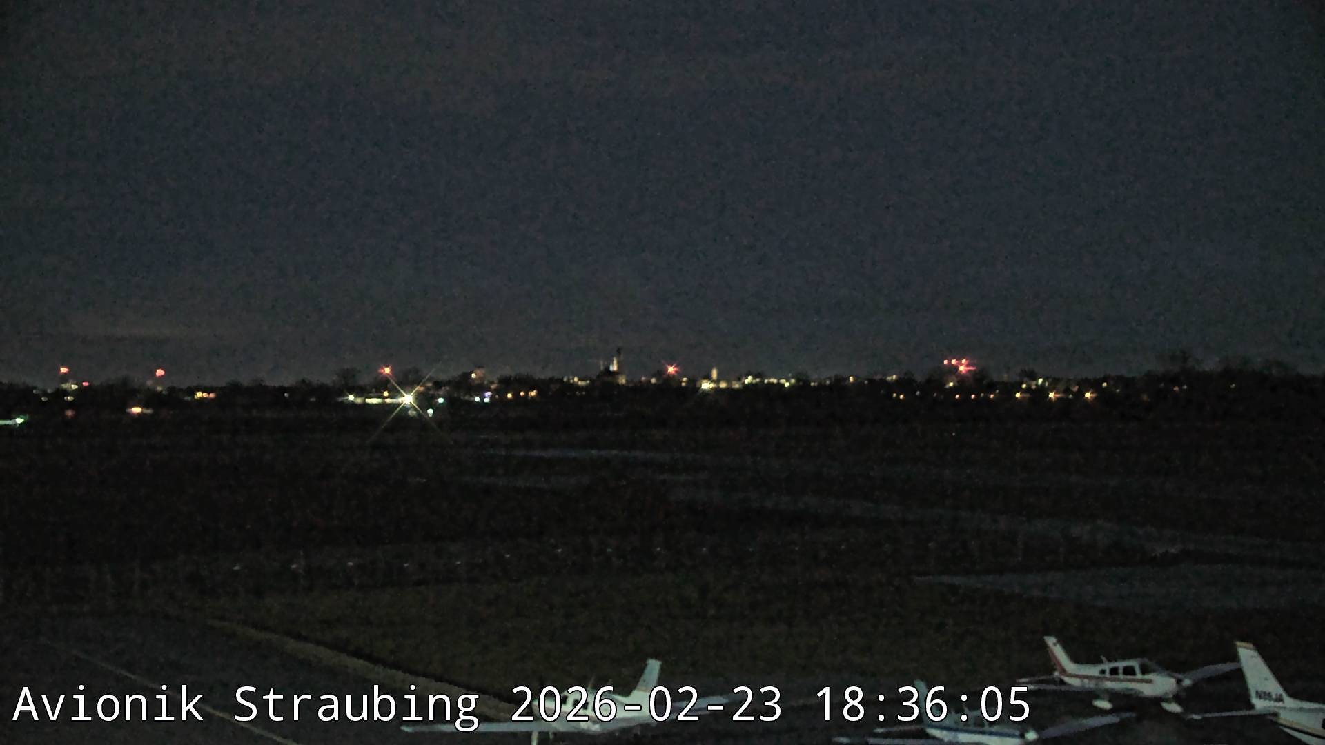 Archiv Foto Webcam Flugplatz Straubing