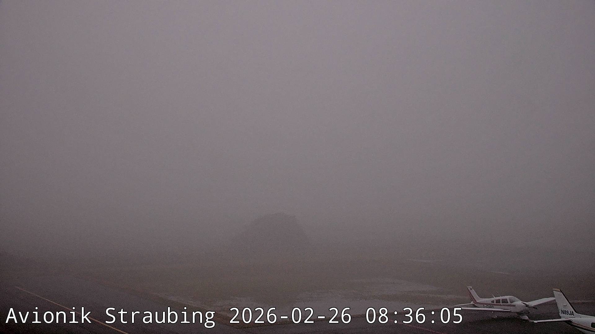 Archived image Webcam Airport Straubing