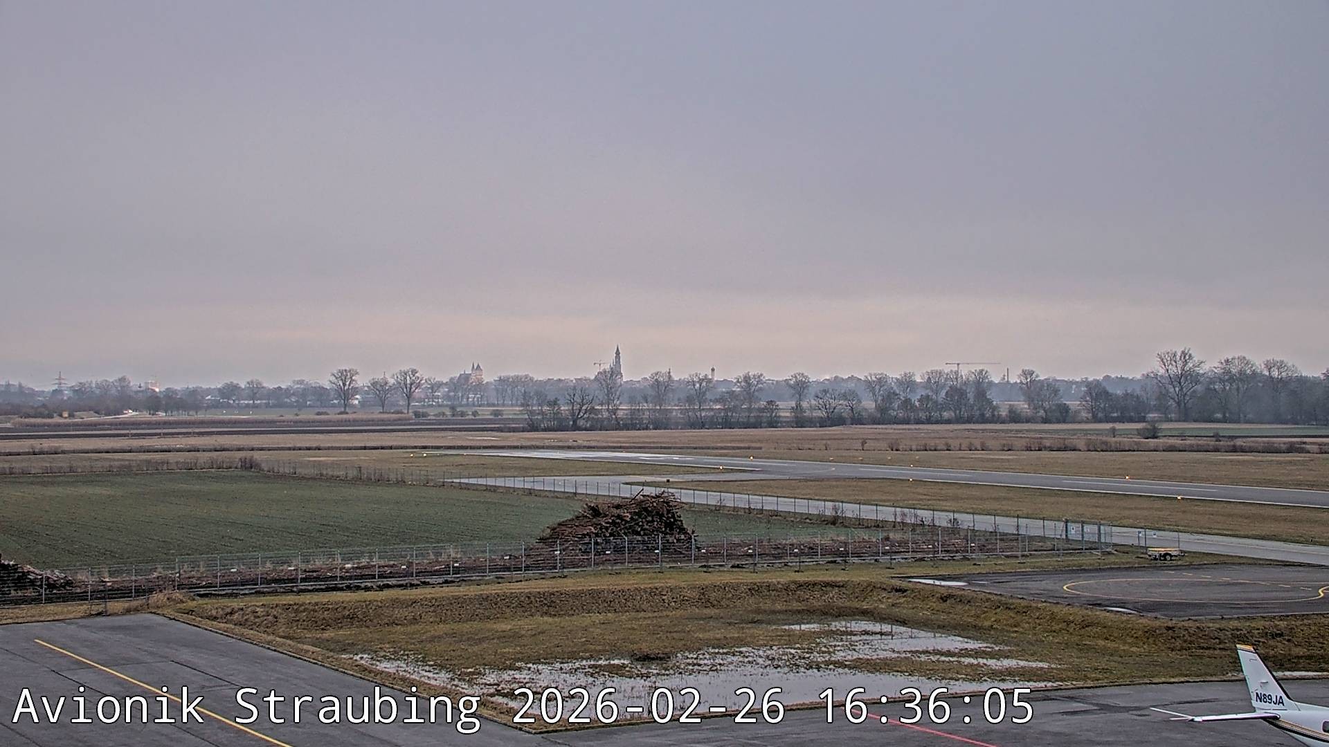 Archived image Webcam Airport Straubing