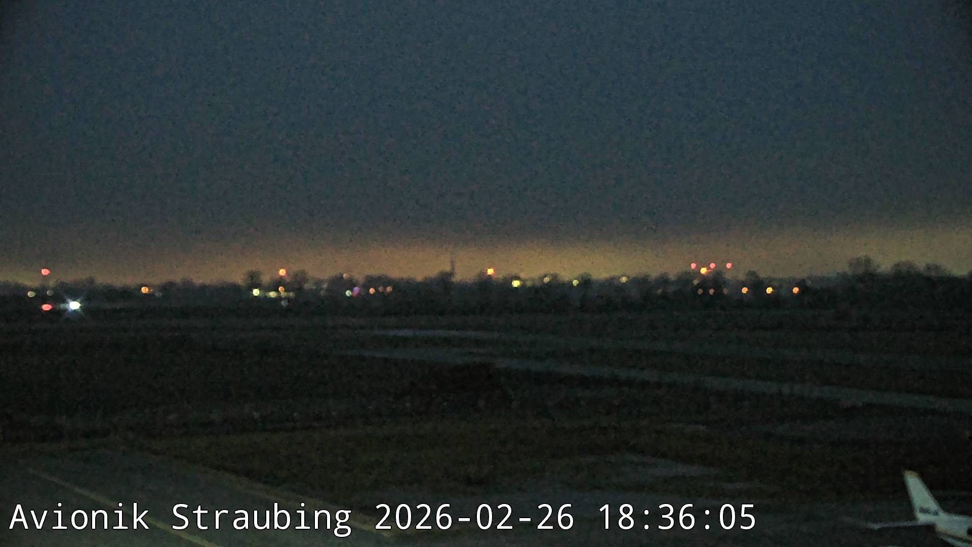 Archived image Webcam Airport Straubing