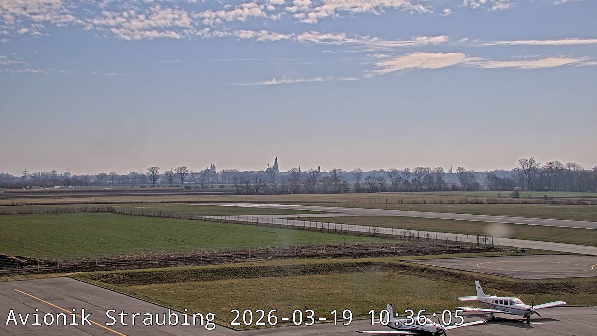 Archiv Foto Webcam Flugplatz Straubing