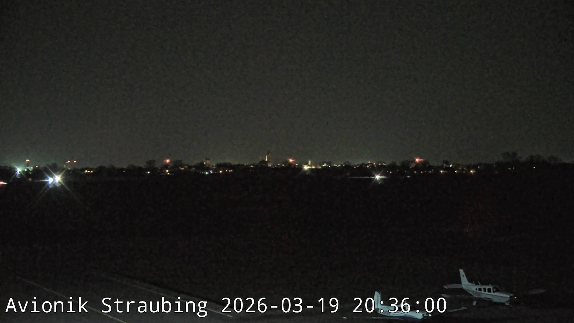 Archiv Foto Webcam Flugplatz Straubing