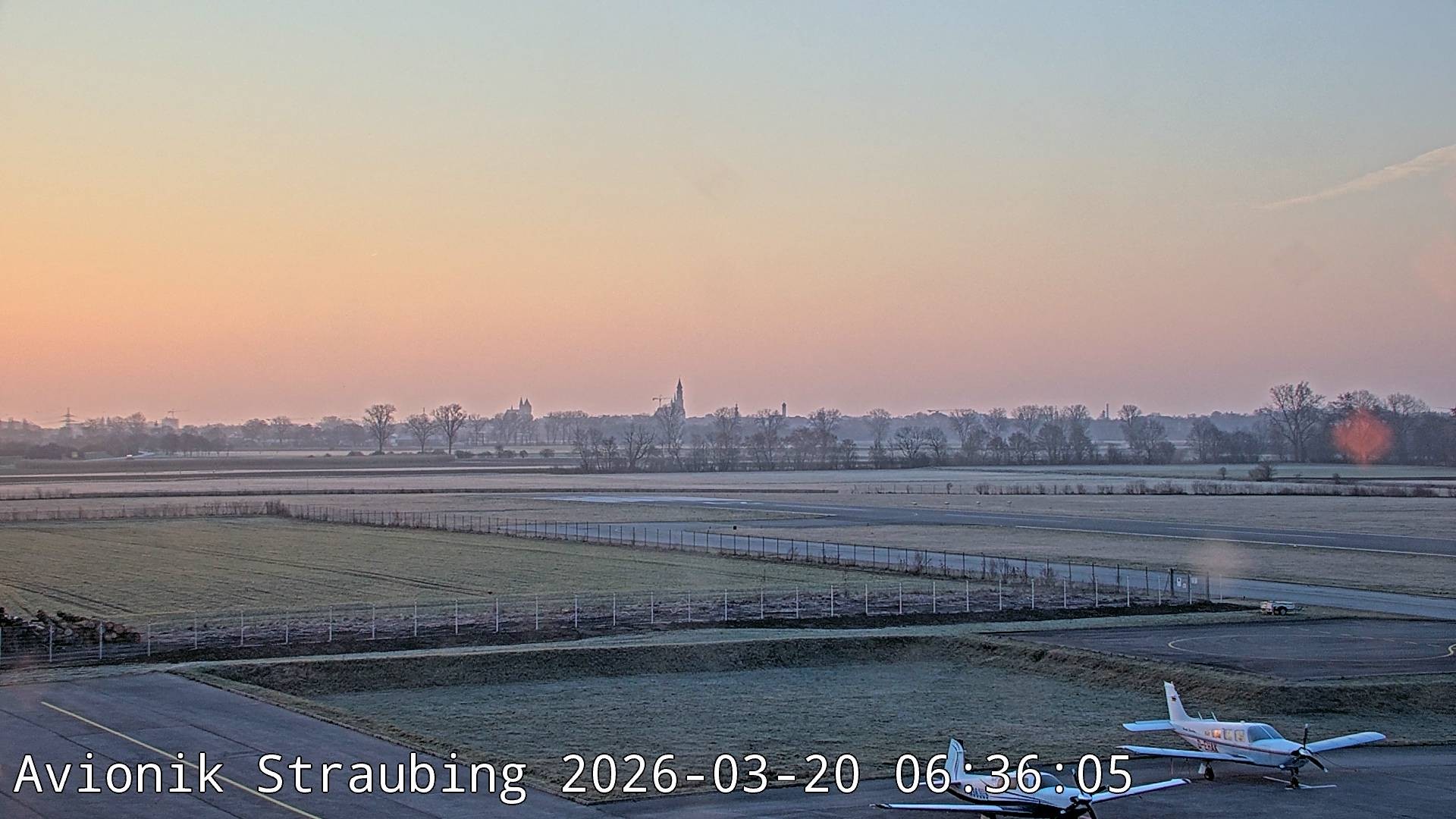 Archiv Foto Webcam Flugplatz Straubing