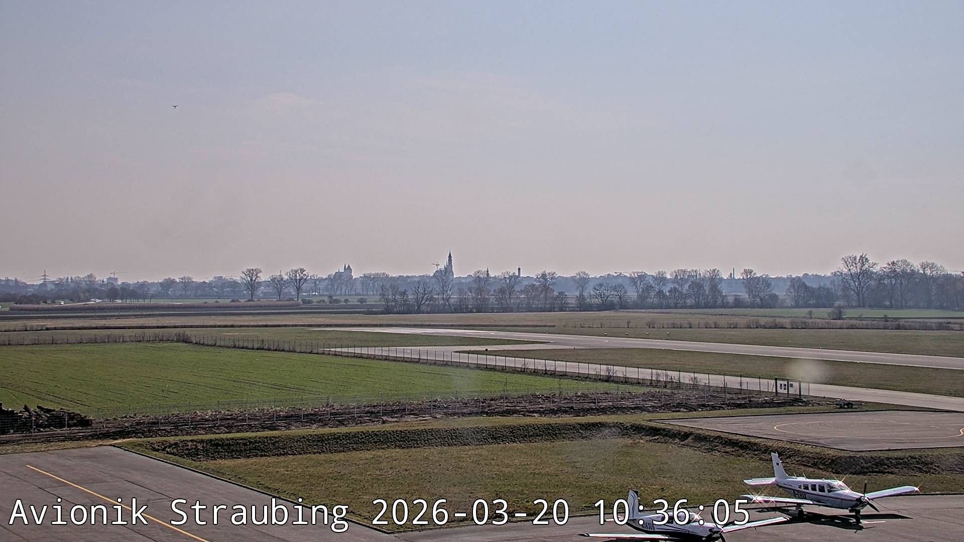 Archiv Foto Webcam Flugplatz Straubing