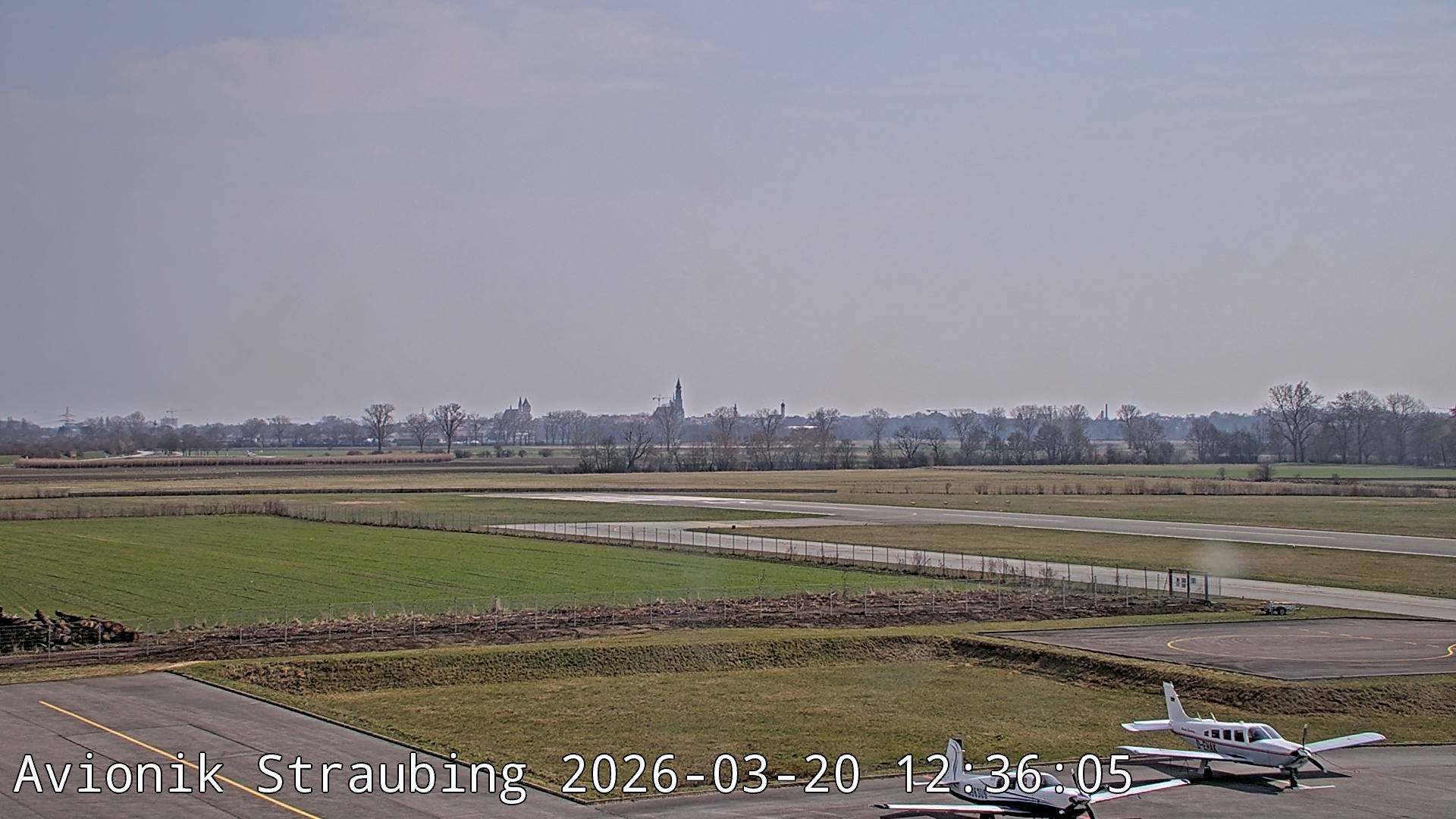 Archiv Foto Webcam Flugplatz Straubing
