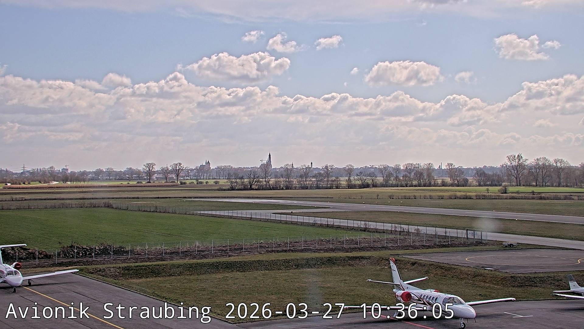 Archiv Foto Webcam Flugplatz Straubing